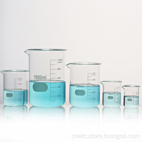 Lab Borosilicate Glassware: Low, Tall Form Glass Beakers with Spouts